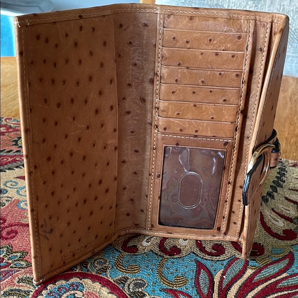Dooney & Bourke Ostrich Print Tan Leather Wallet - Picture 4 of 9